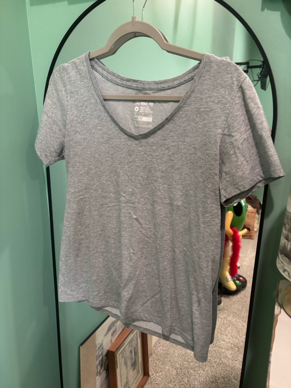 Nike Women’s Light Gray V-Neck Short Sleeve Tee